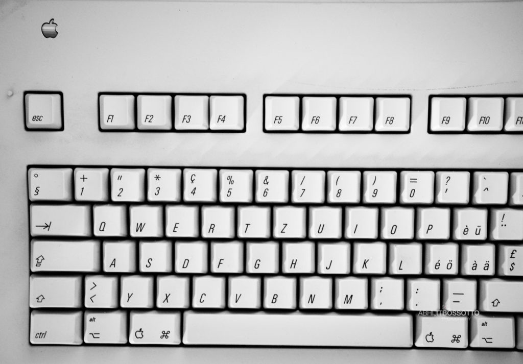 Apple Extended Keyboard 2